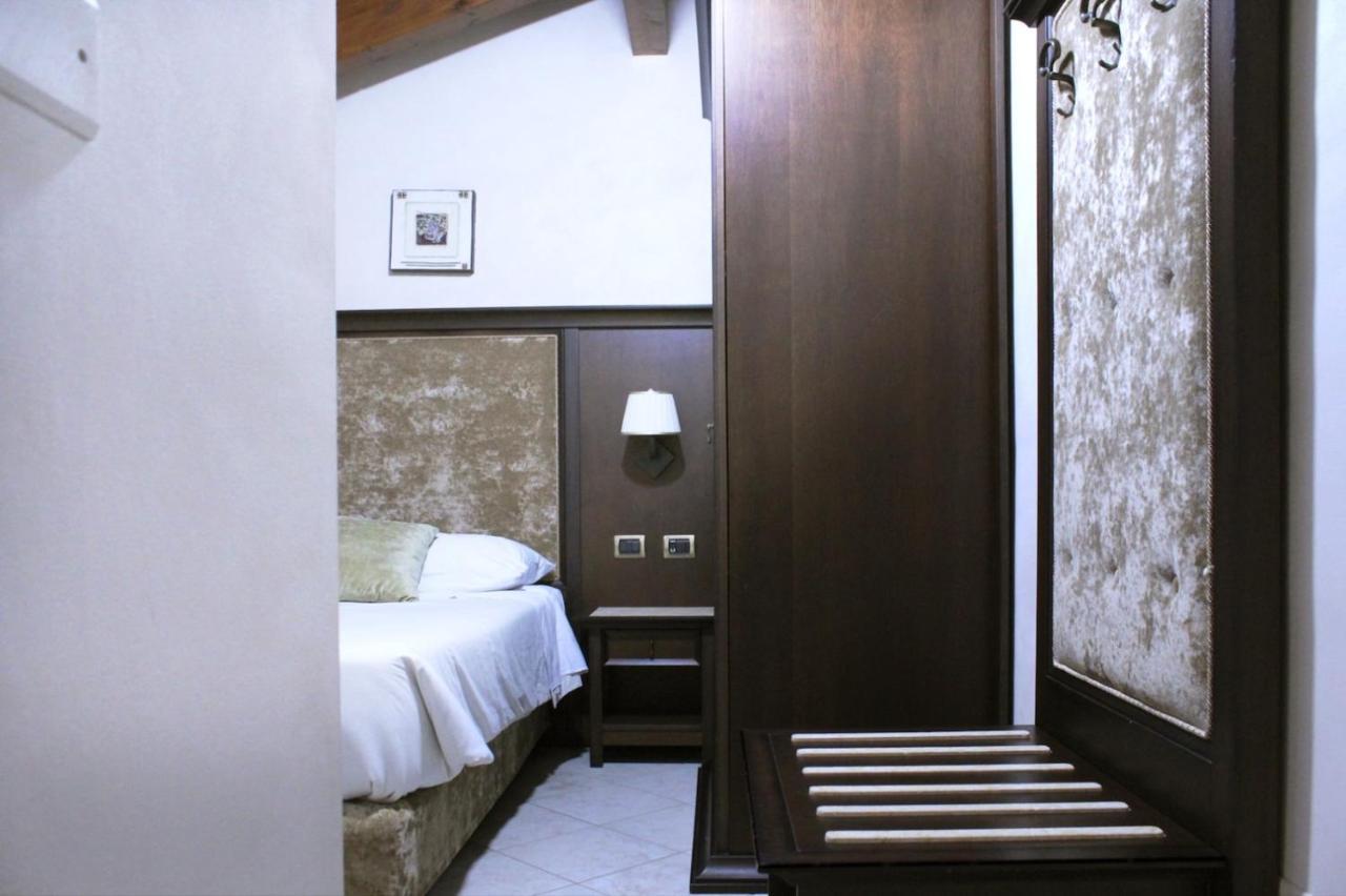 Le Corti - Dimora Storica Bed and Breakfast Polistena Exteriör bild