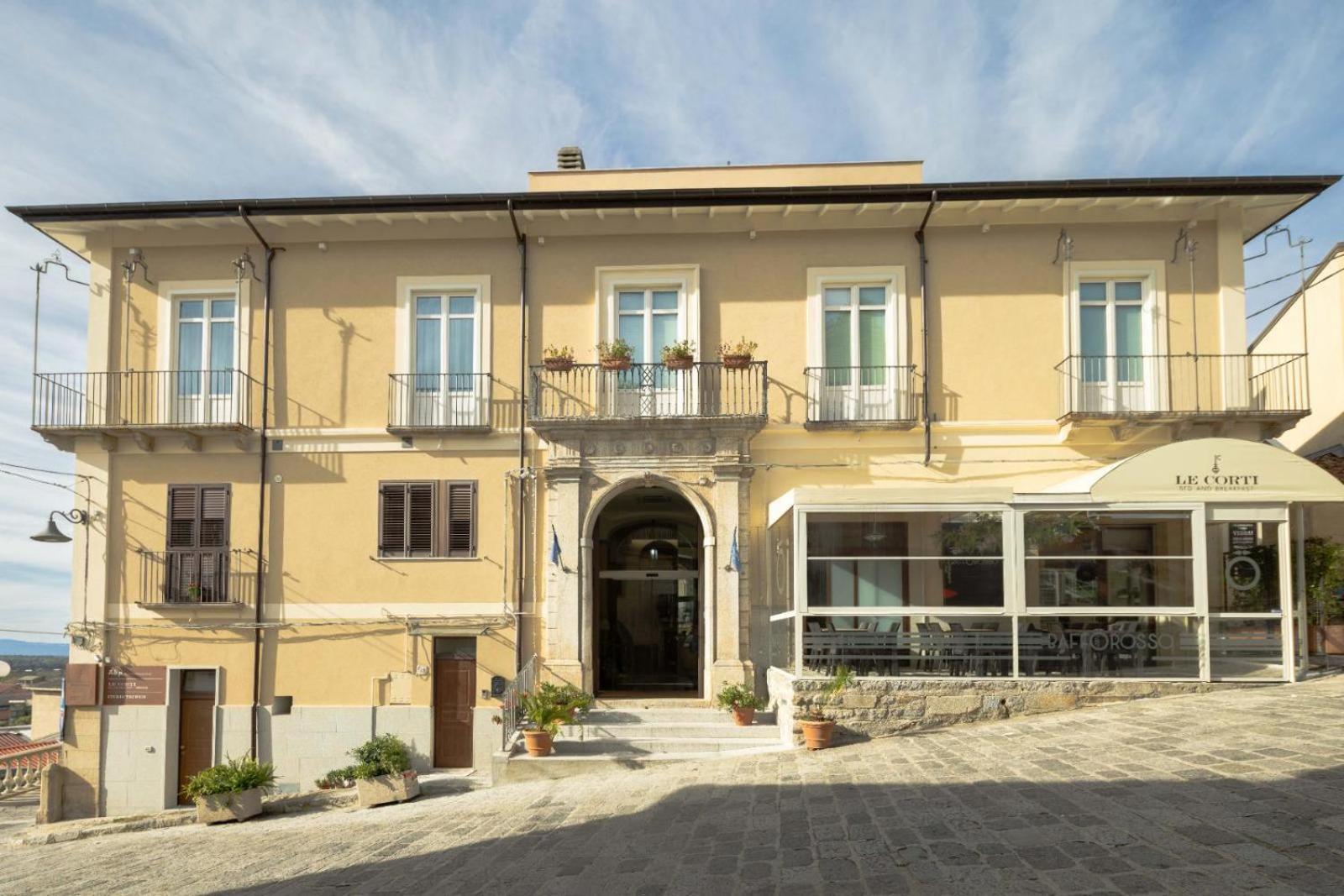 Le Corti - Dimora Storica Bed and Breakfast Polistena Exteriör bild