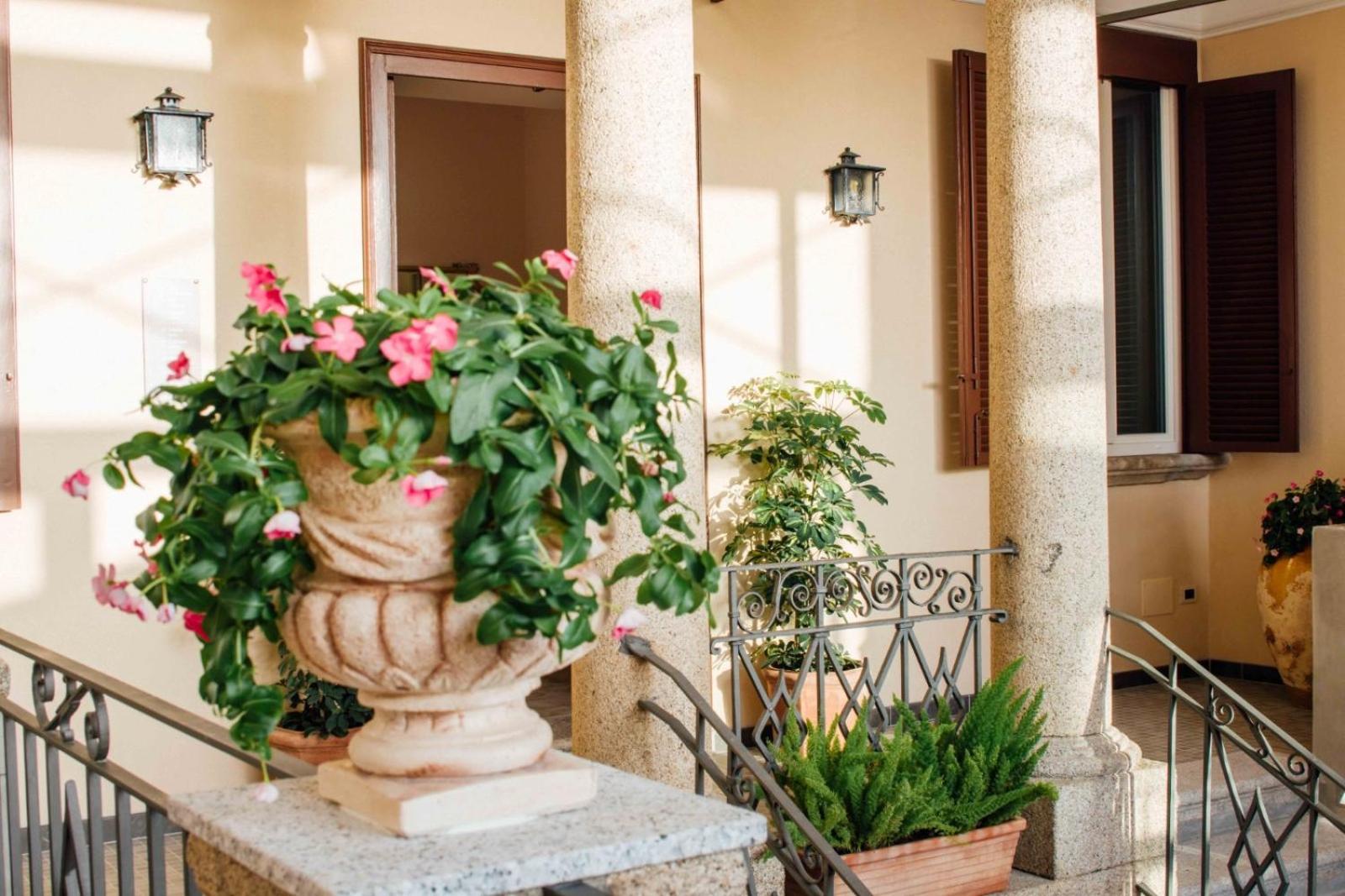 Le Corti - Dimora Storica Bed and Breakfast Polistena Exteriör bild
