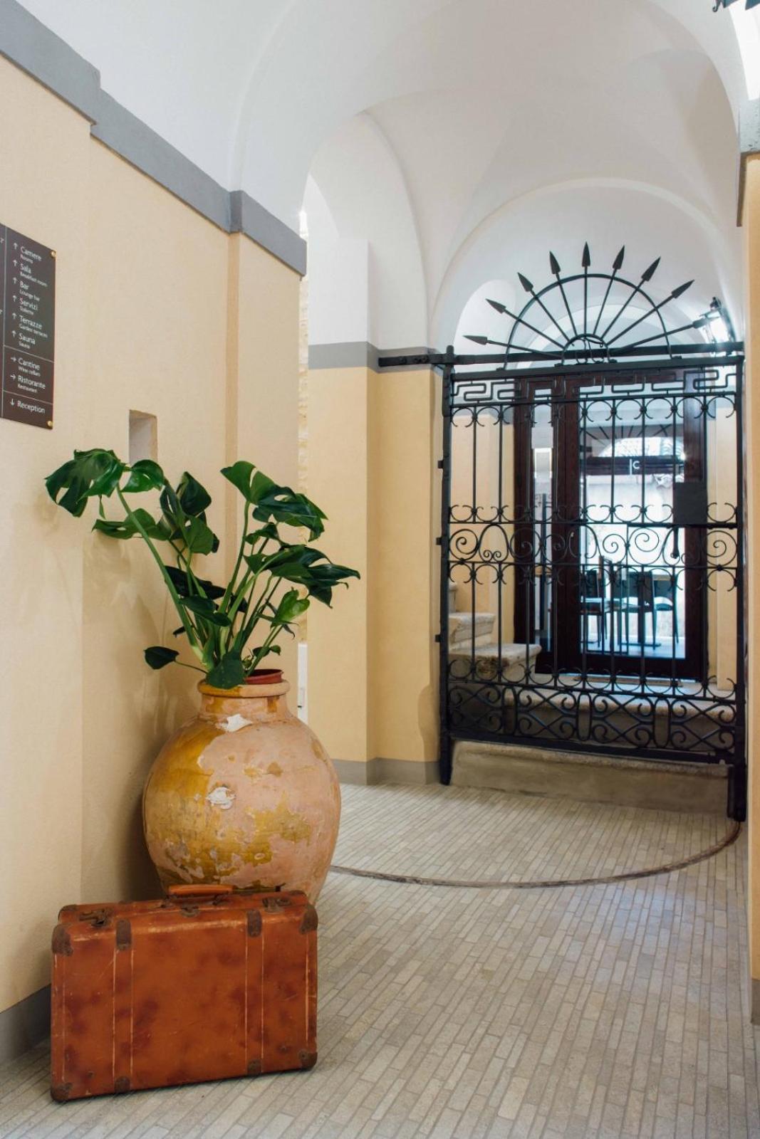 Le Corti - Dimora Storica Bed and Breakfast Polistena Exteriör bild
